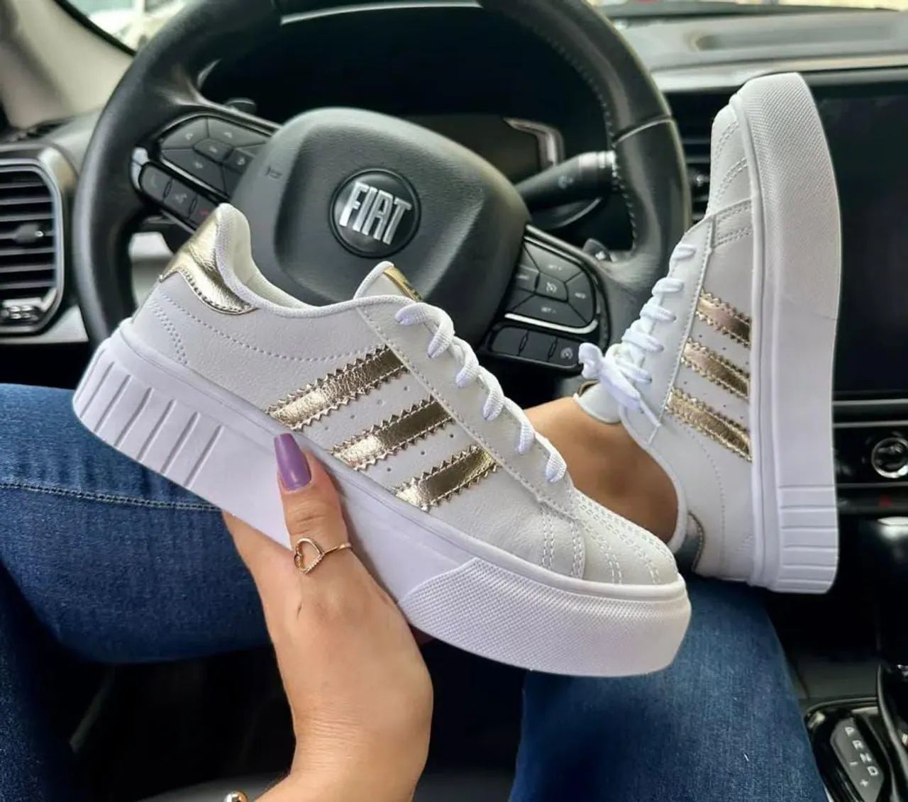 Tênis Adidas Feminino Casual atacado - Foto 2