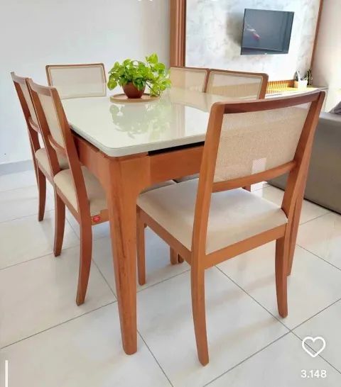 Mesa de jantar de 1.60x0.80 com base de madeira e 6 cadeiras de telinha  - Foto 2