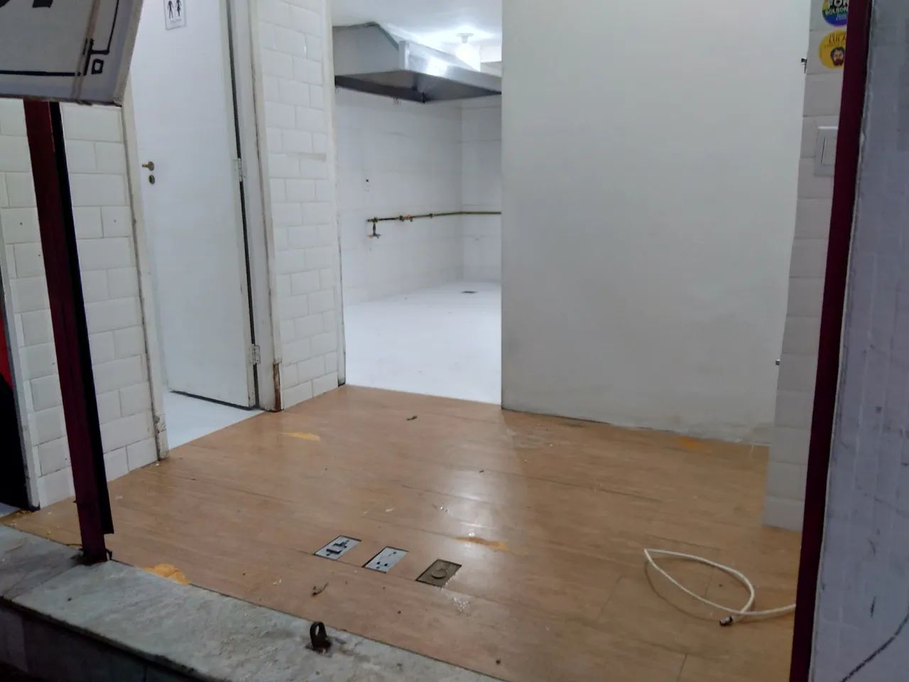 Ponto comercial/ Ramo Alimentício - Sem cobrança de Luvas! - Foto 2