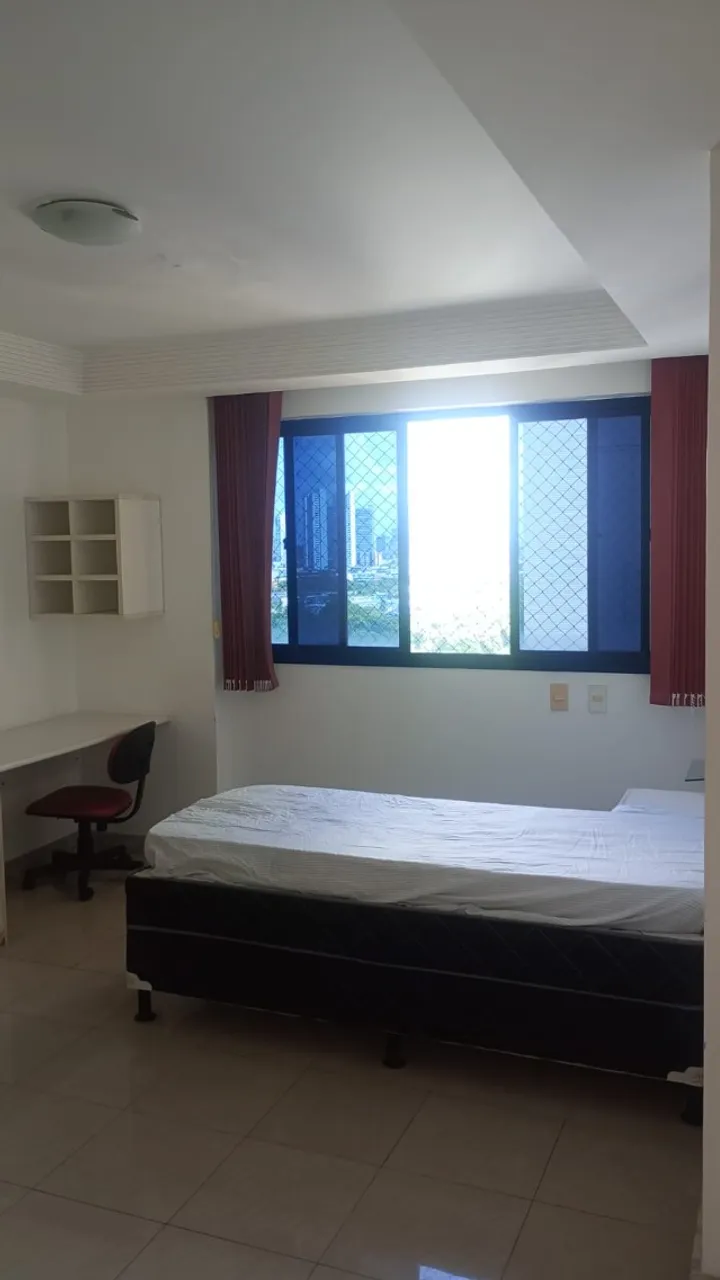 Alugo quarto suíte em Manaira