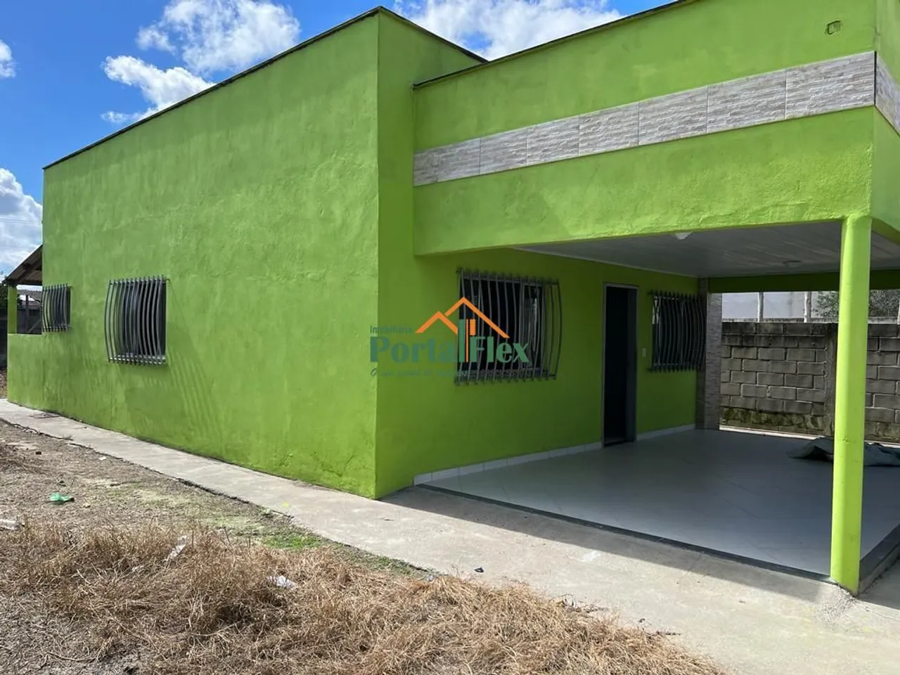 Casa com 2 dormitórios à venda, 120 m² por R$ 170.000,00 - Salvador - Sooretama/