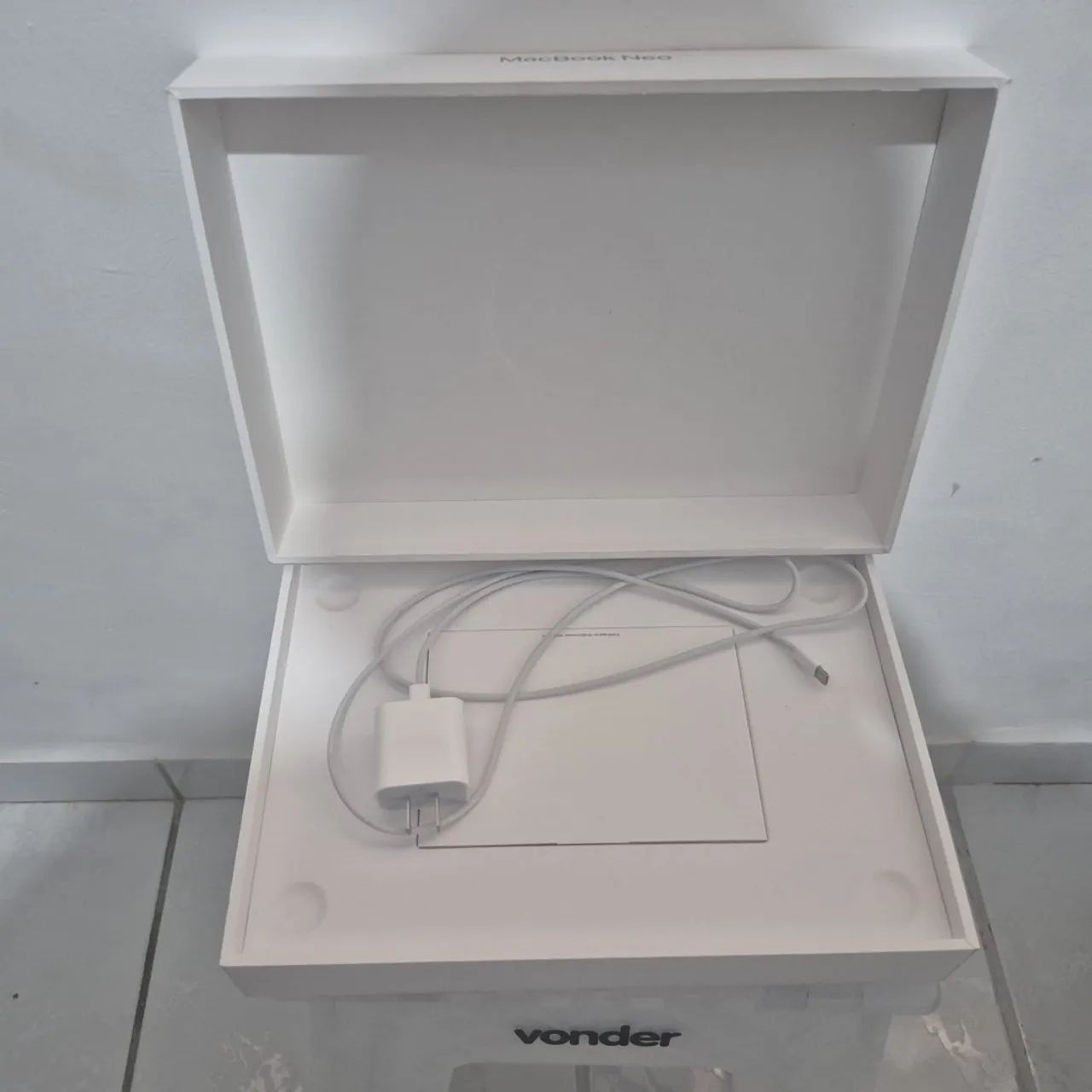 MacBook Neo 8GB 256 SSD - Foto 4