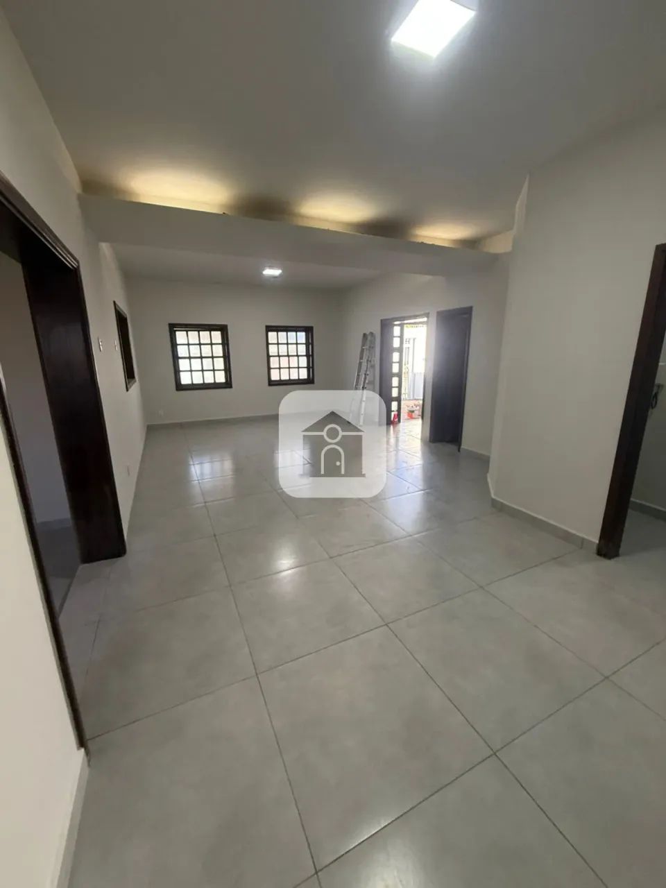 CASA EXCELENTE LOCALIZAÇÃO PROXIMO IMEPAC. - Foto 3