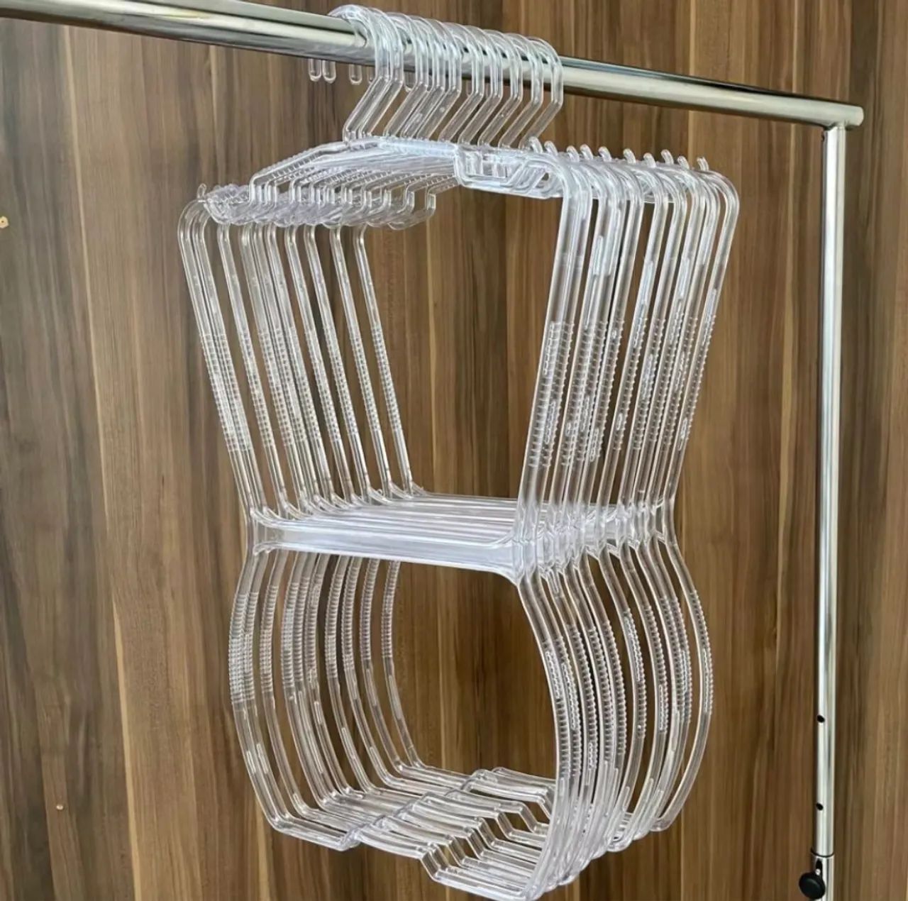Cabide silhueta infantil acrílico cristal 