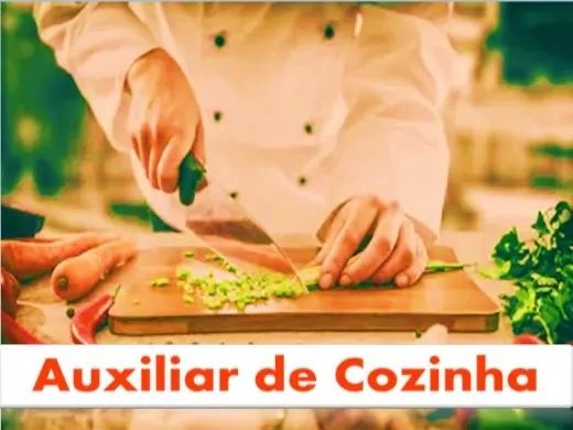 Auxiliar de cozinha 