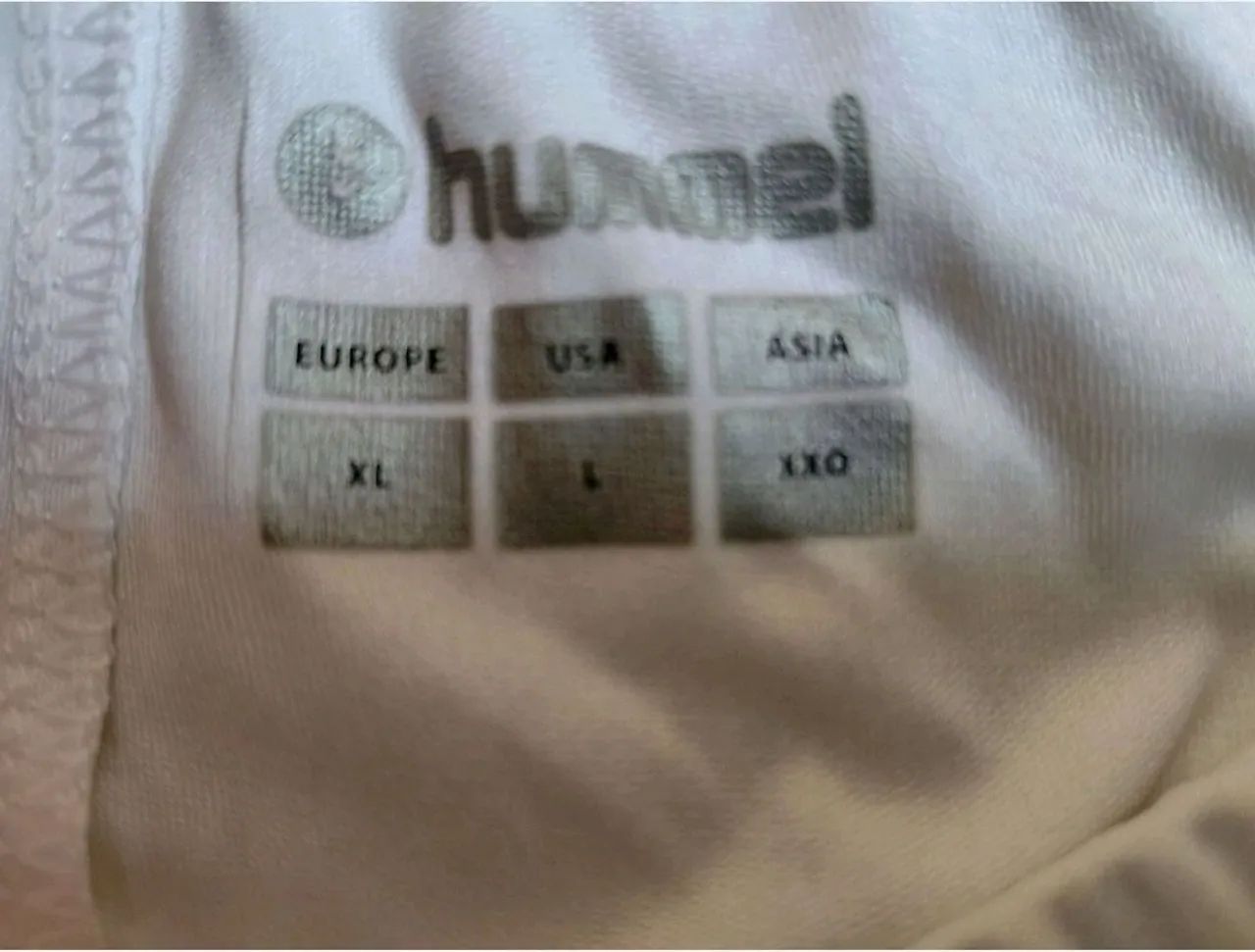 Short hummel albacete cor branco GG de 2018 - Foto 5
