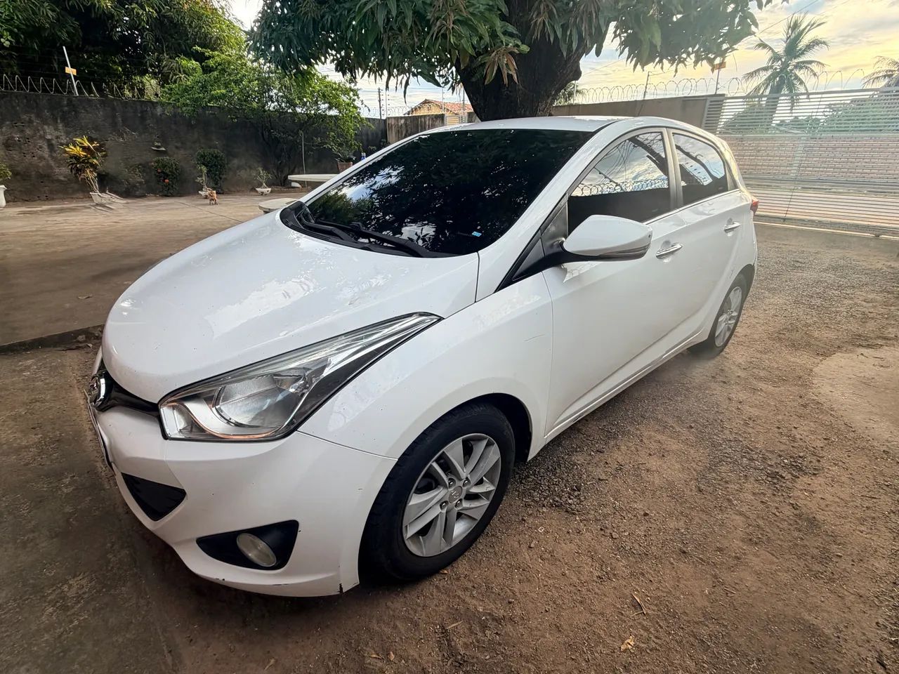 Hyundai HB20 Premium 1.6 Flex 16V Aut. 2015 - Foto 2