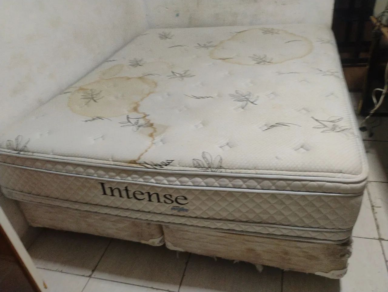Cama de Casal Quemm com colchão  - Foto 4
