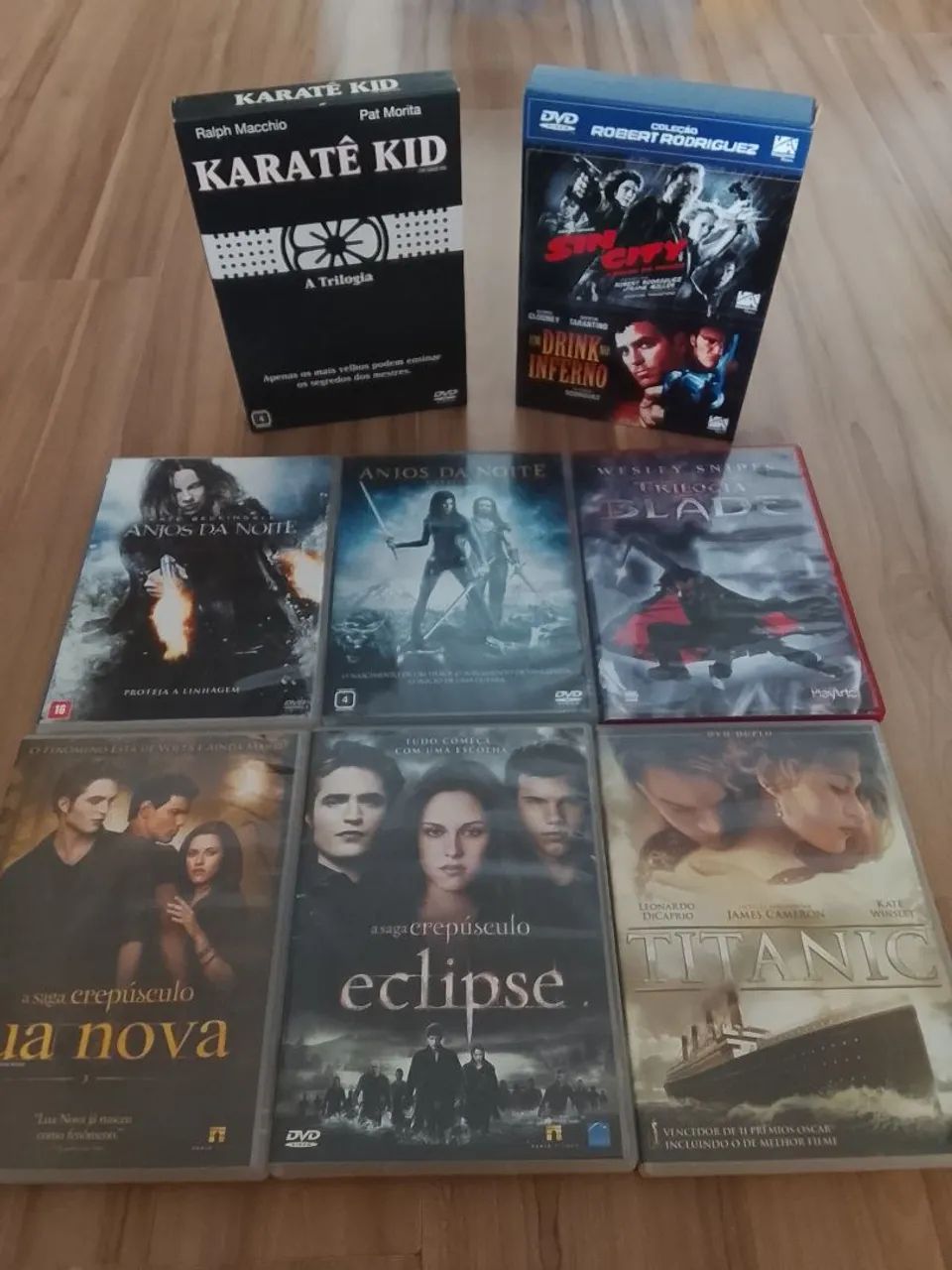 Vendo lote de DVDS usado (original)