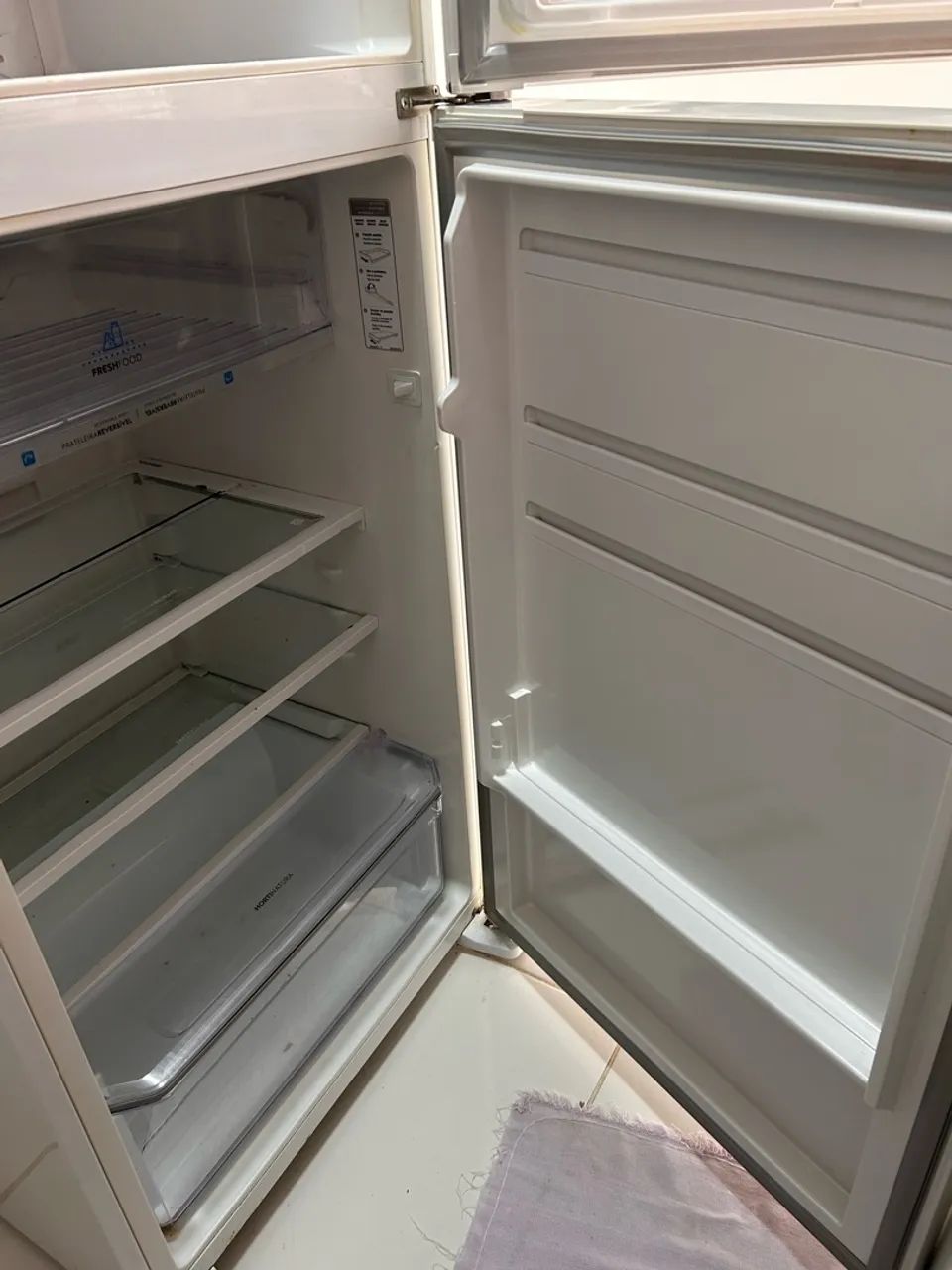 VENDE-SE GELADEIRA ELECTROLUX FROST FREE - Foto 3