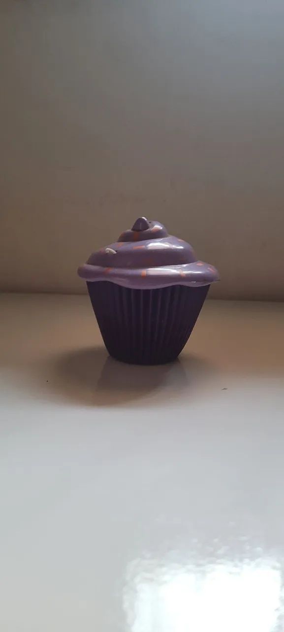 Boneca que vira cupcake roxo da estrela - Foto 2