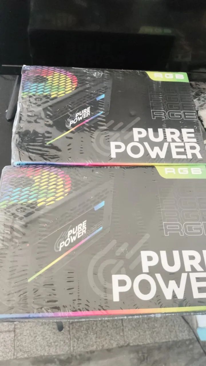 fonte 550w lacrada com rgb