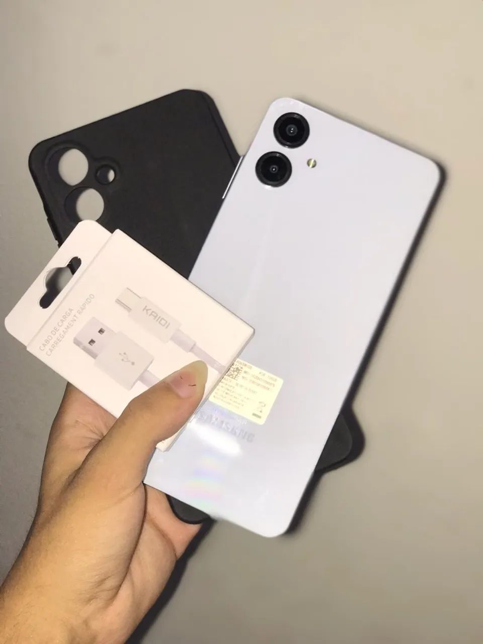 Samsung A06 impecável 