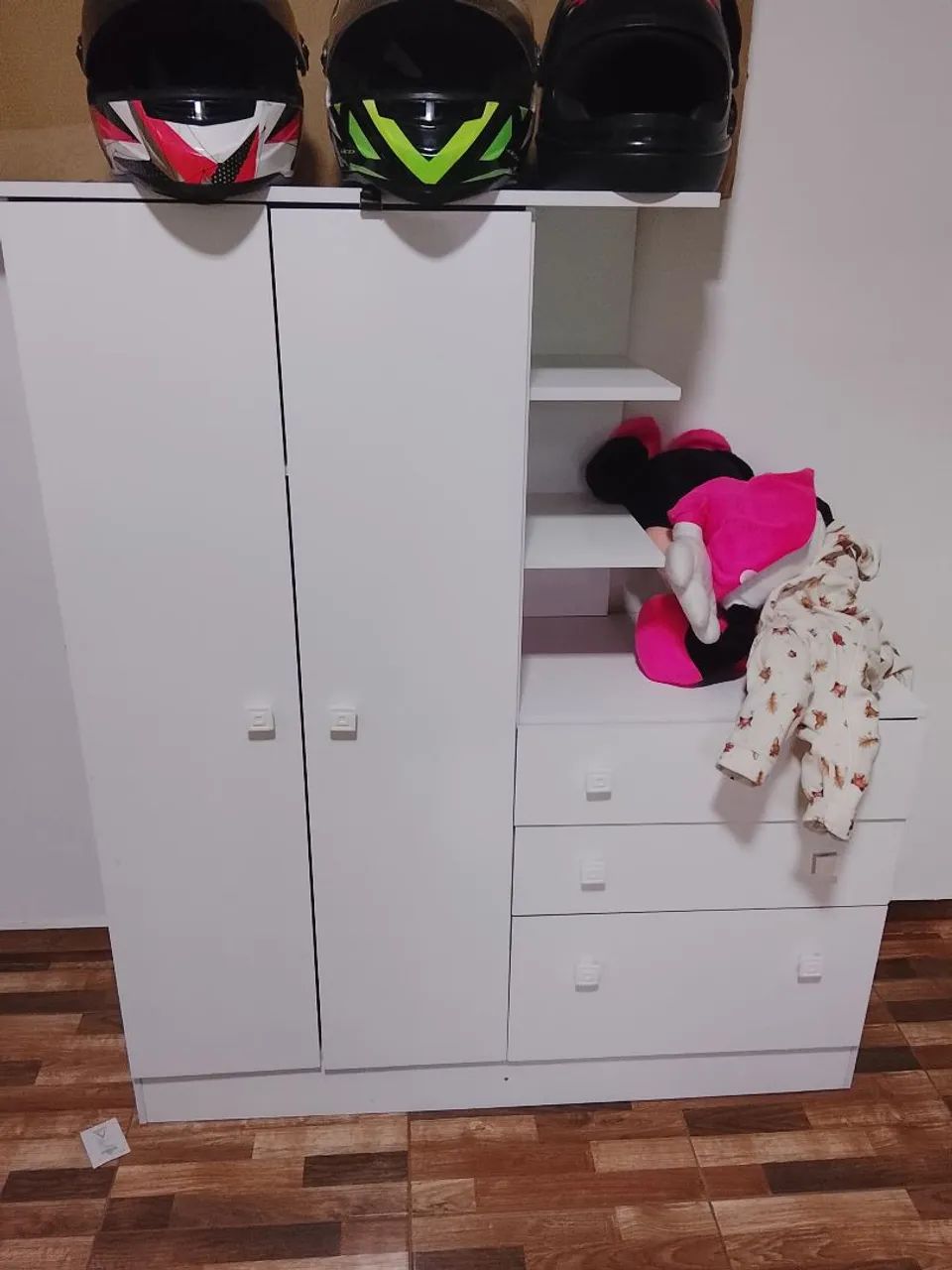 Vende-se uma cômoda de bebê!