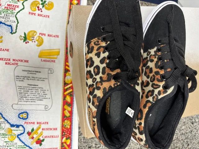 Tênis seminovo animal print  - Foto 3