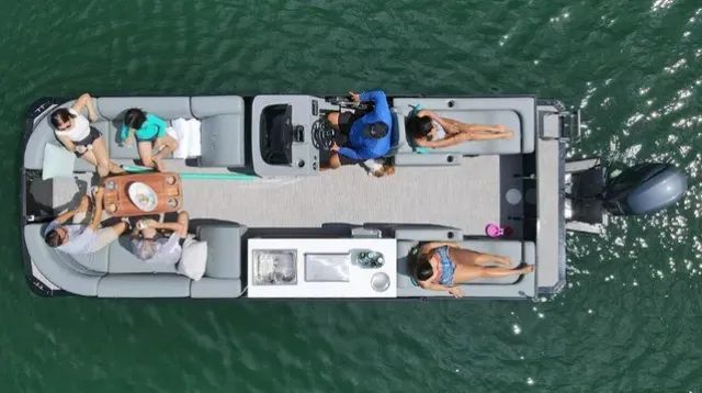 entura Pontoom P25 2026, 7,5 metros  - Foto 11