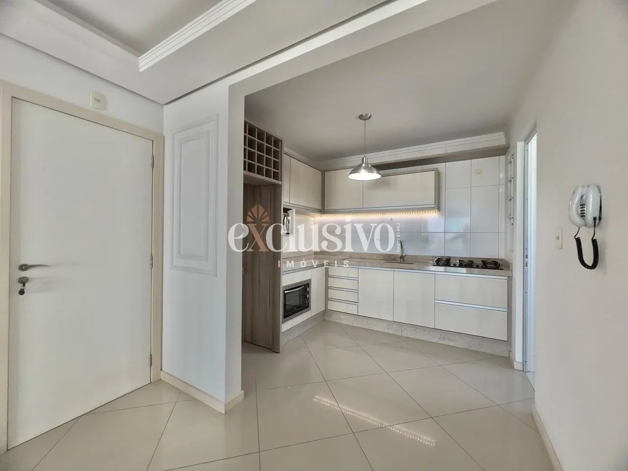 Apartamento com 2 Dormitórios, Suíte e Varanda Gourmet no Estreito - Foto 3