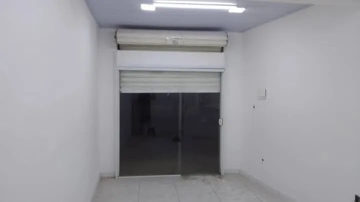 Aluga-se loja na Gastão Rangel 