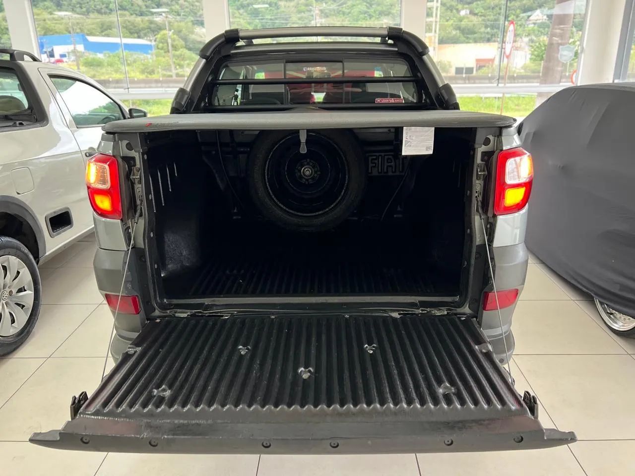 Fiat Strada Adventure1.8/ 1.8 Locker Flex CD 2017 - Foto 5
