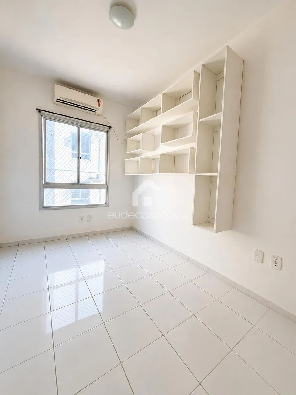 Apto Res. Espanha, 2 qts, Semi-Mobiliado - Foto 5