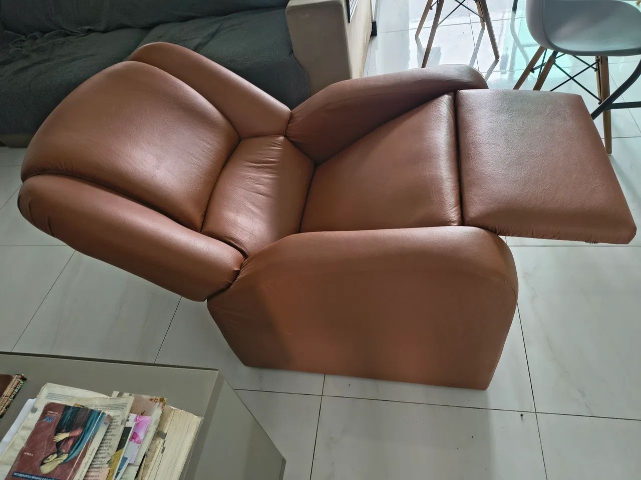 Poltrona super conservada - Foto 3