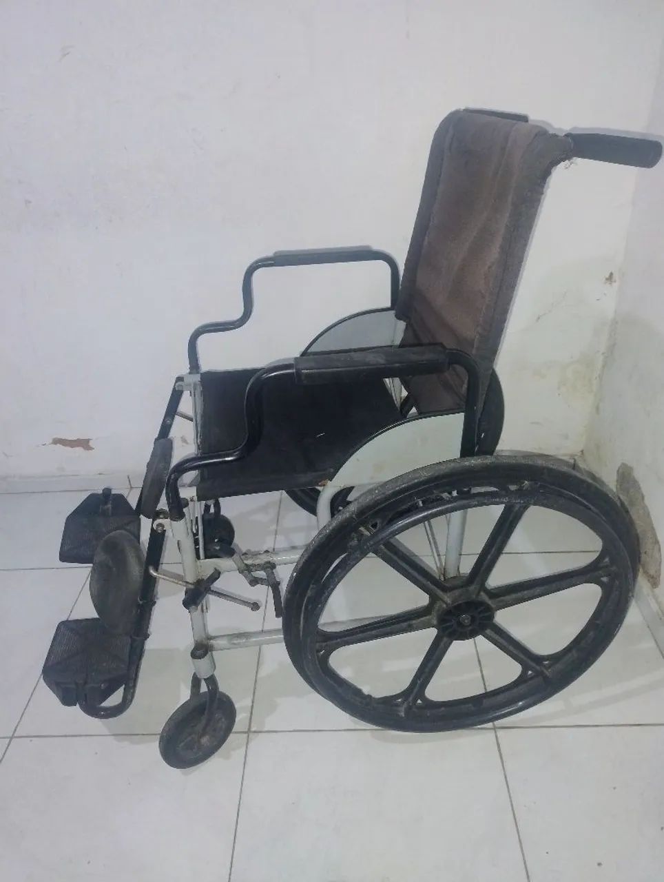 Cadeira de rodas  - Foto 2