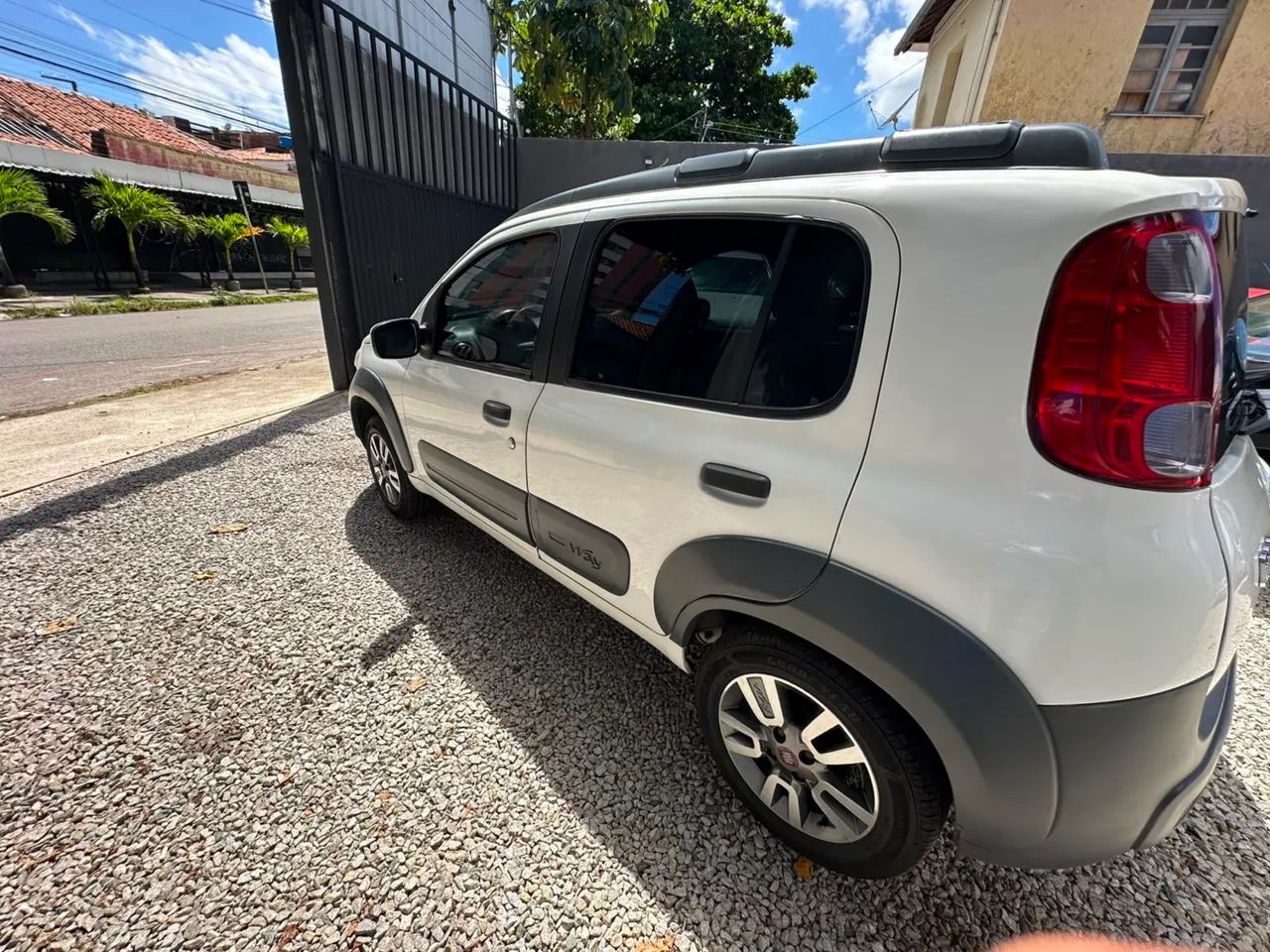 Fiat Uno WAY 1.4 EVO Fire Flex 8V 5P 2011 - Foto 4