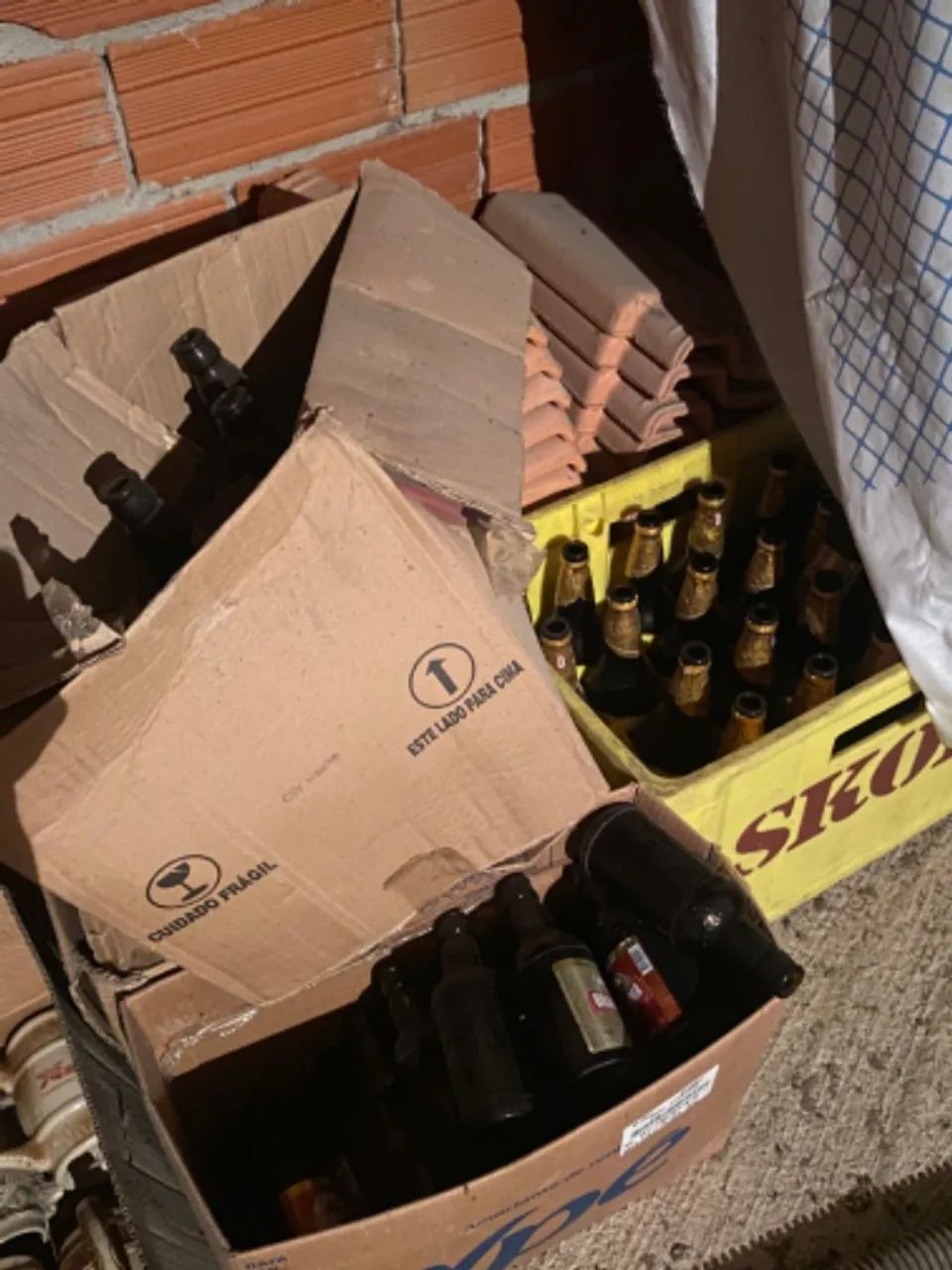 Garrafas de vidro R$2 cada