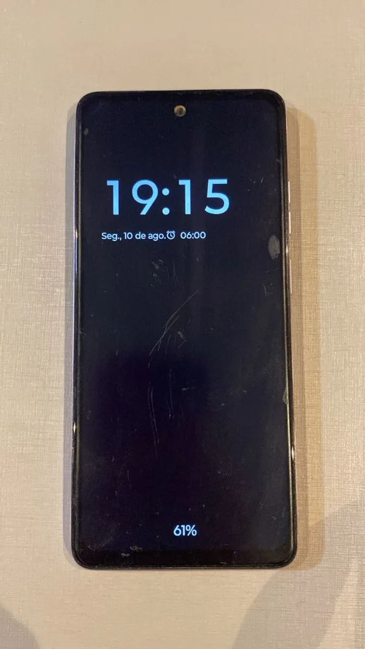 Celular Motorola G24 - Rosa