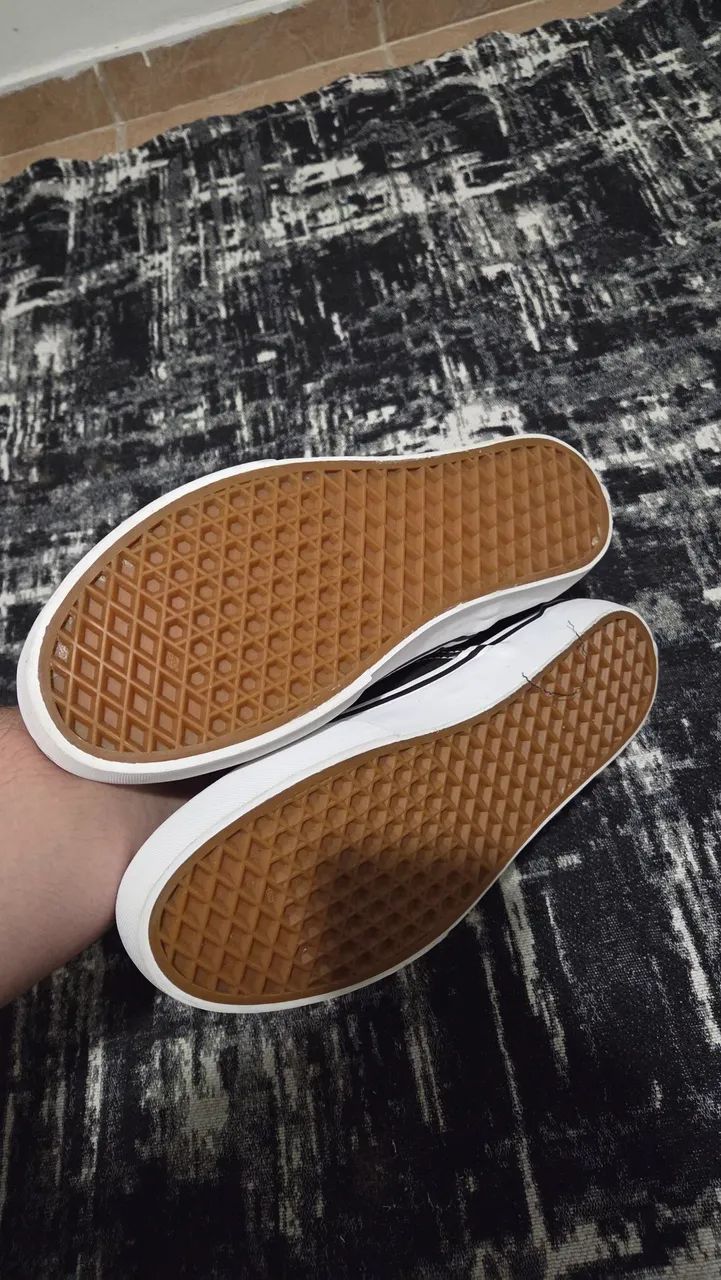 Tênis Vans - Slip On - Preto - Foto 3