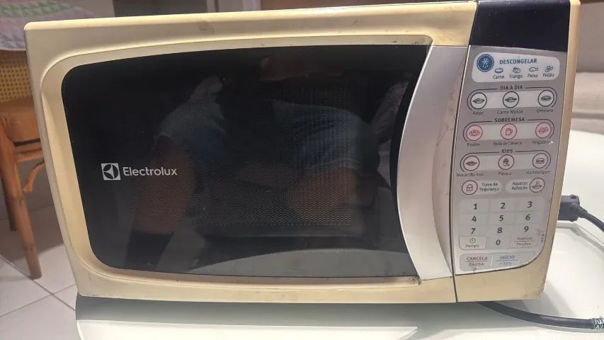 MICRO-ONDAS ELECTROLUX MTD30 20L - FUNCIONANDO PERFEITAMENTE!