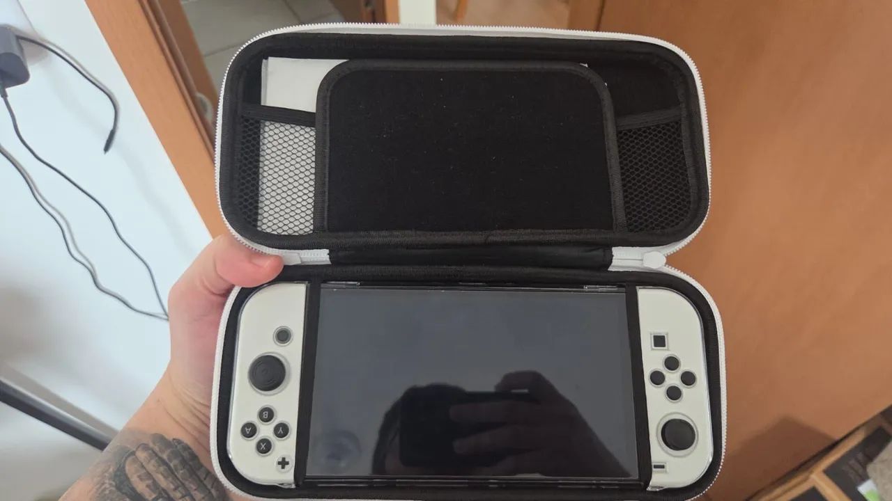 NINTENDO  SWITCH OLED ( BASICAMENTE  NOVO) - Foto 2