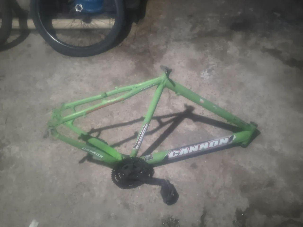 Quadro de Bike Aro 26 com Coroa e Pedivela