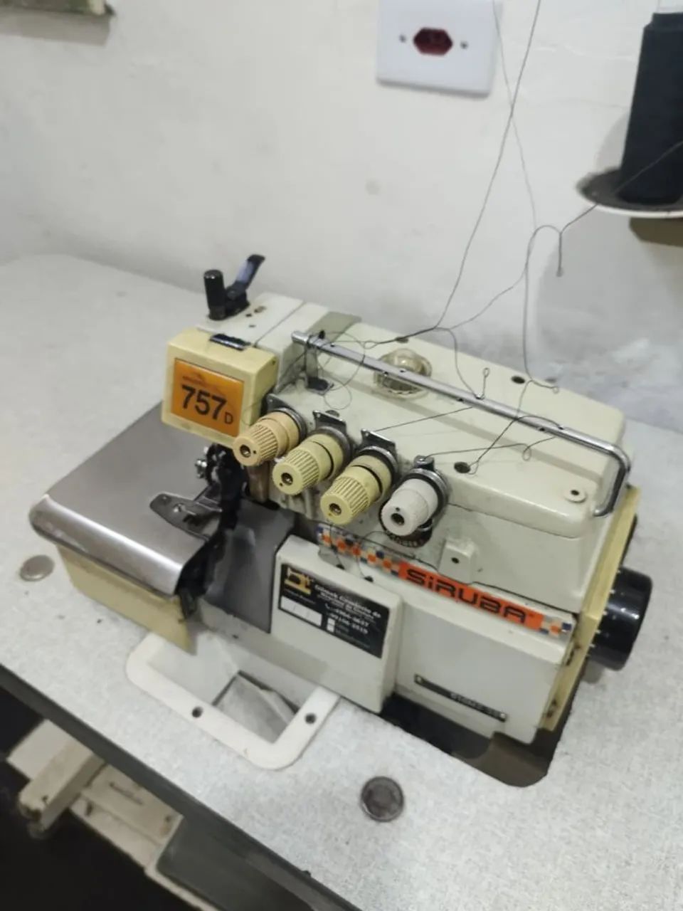 Máquina interlok 
