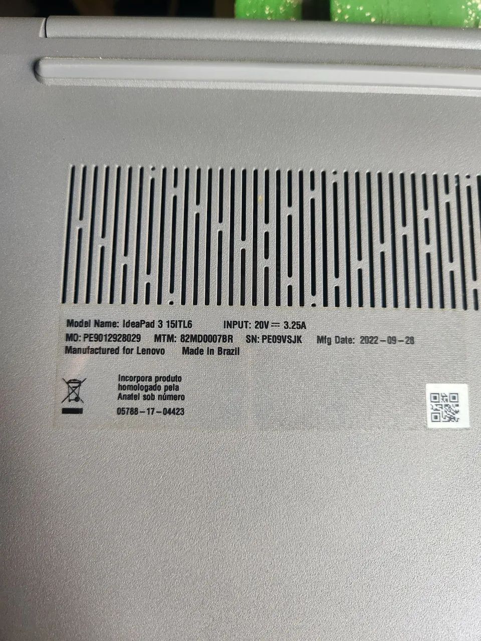Vendo ou troco botebook por iphone ou celular bom - Foto 4