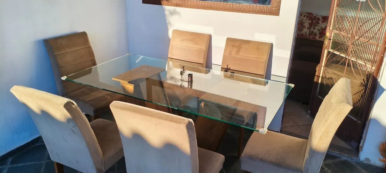 Sofá e mesa - Foto 2