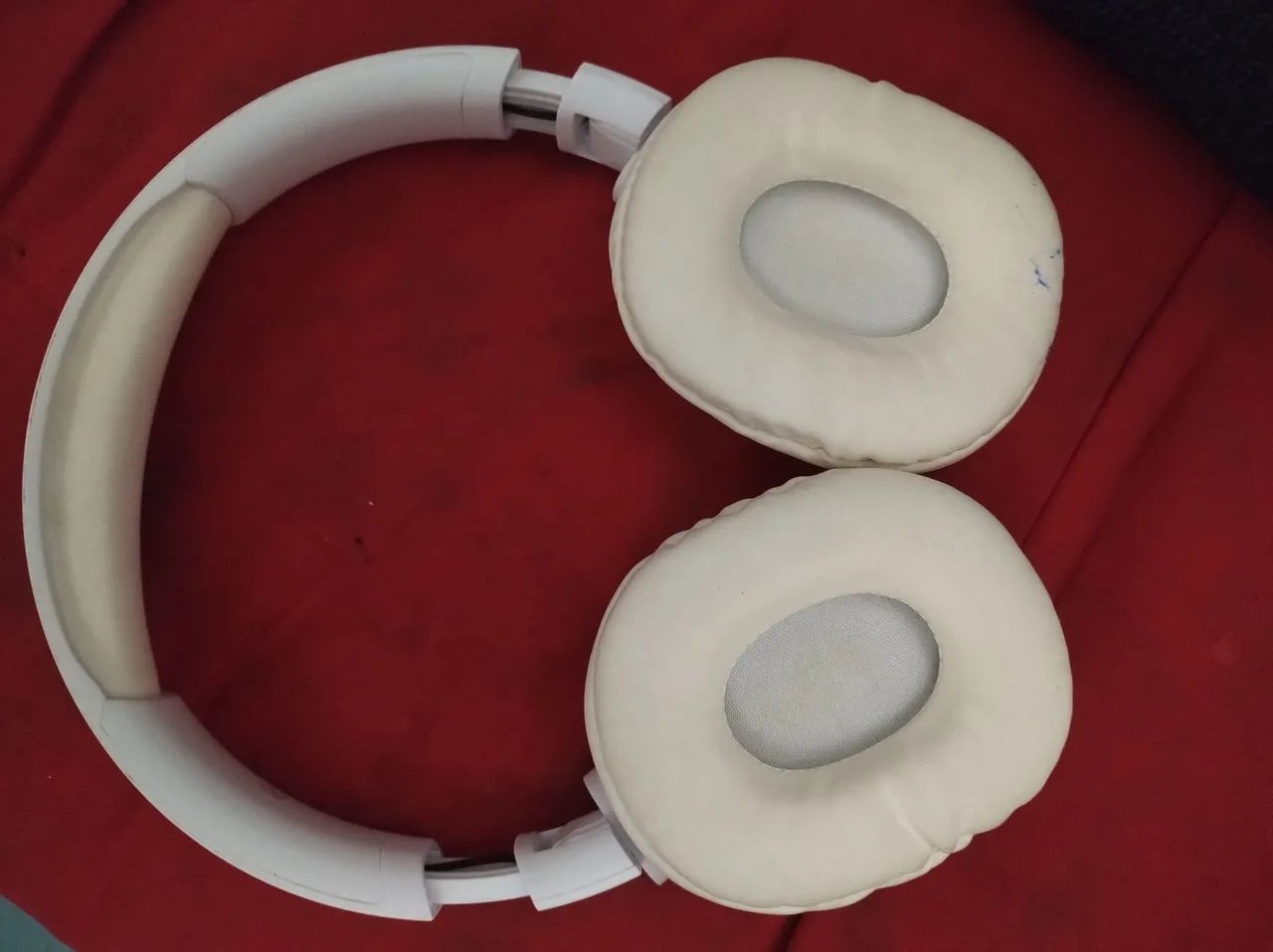 Headphone blue