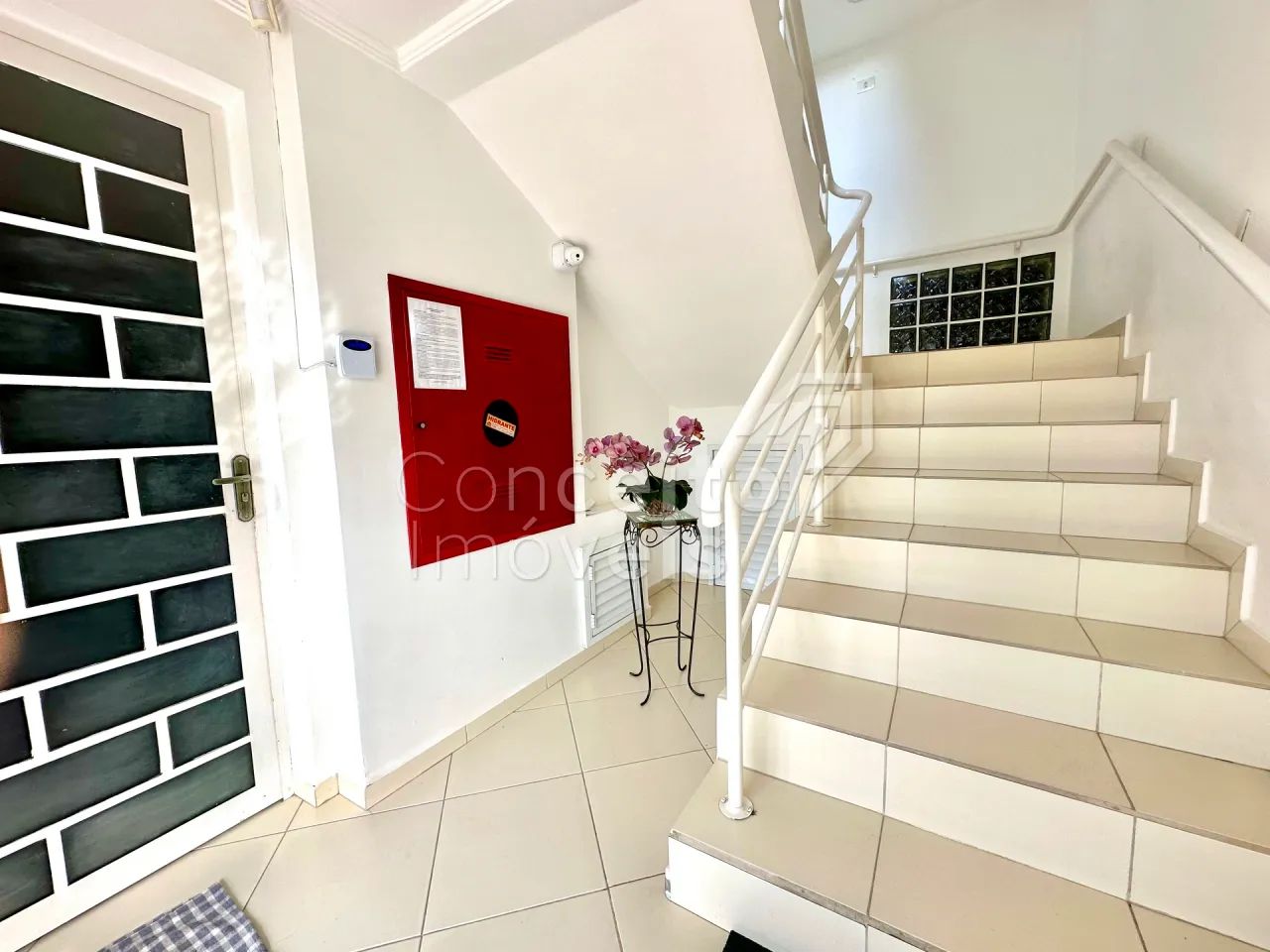 Edifício Fiori II - Centro - Apartamento Semimobiliado - Foto 4