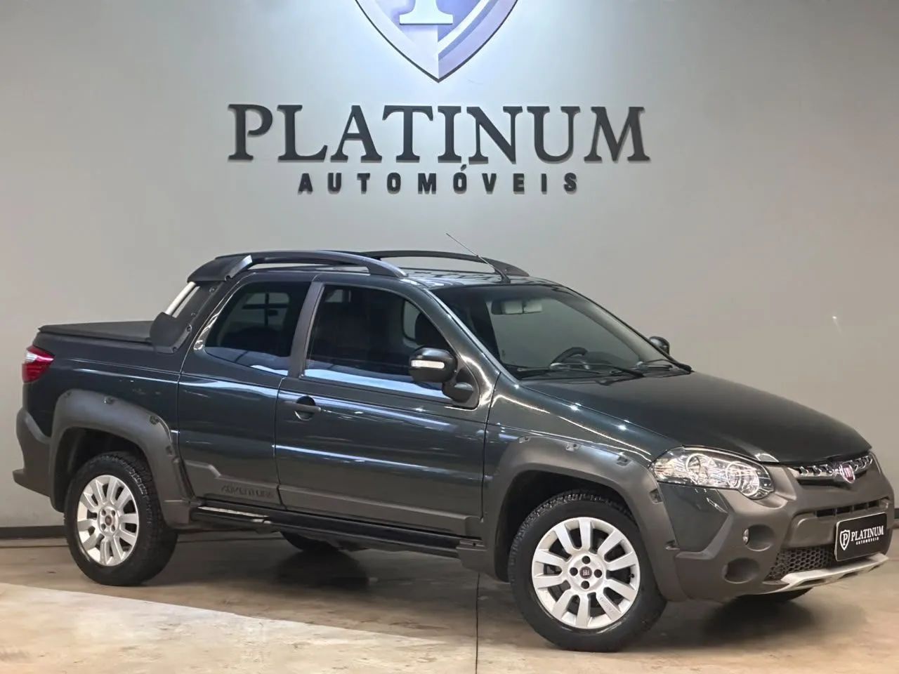 Fiat Strada Adventure1.8/ 1.8 Locker Flex CD 2015 - Foto 2