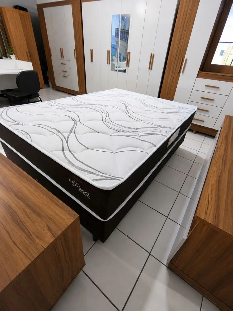 Cama Box Casal Molas Ensacadas Topázio Paris - Nova e Embalada!!