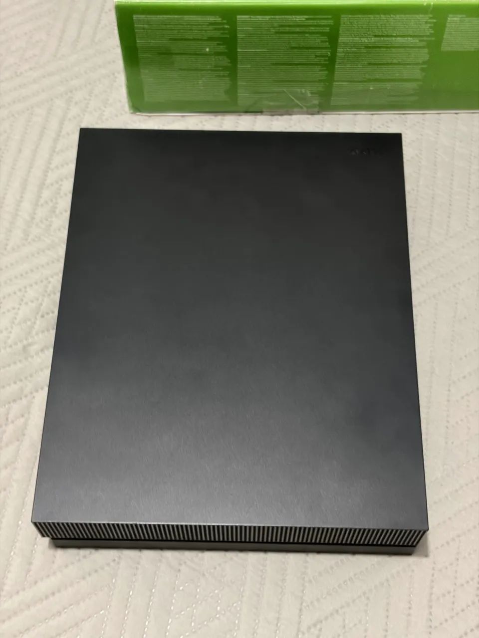 Xbox One X 1tb - Foto 4
