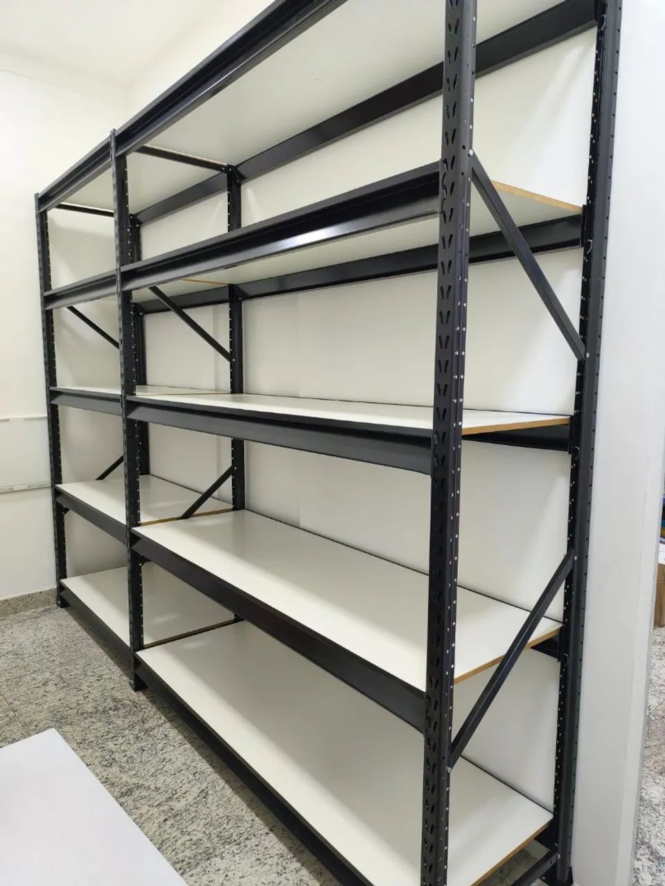 Prateleiras para comércio 