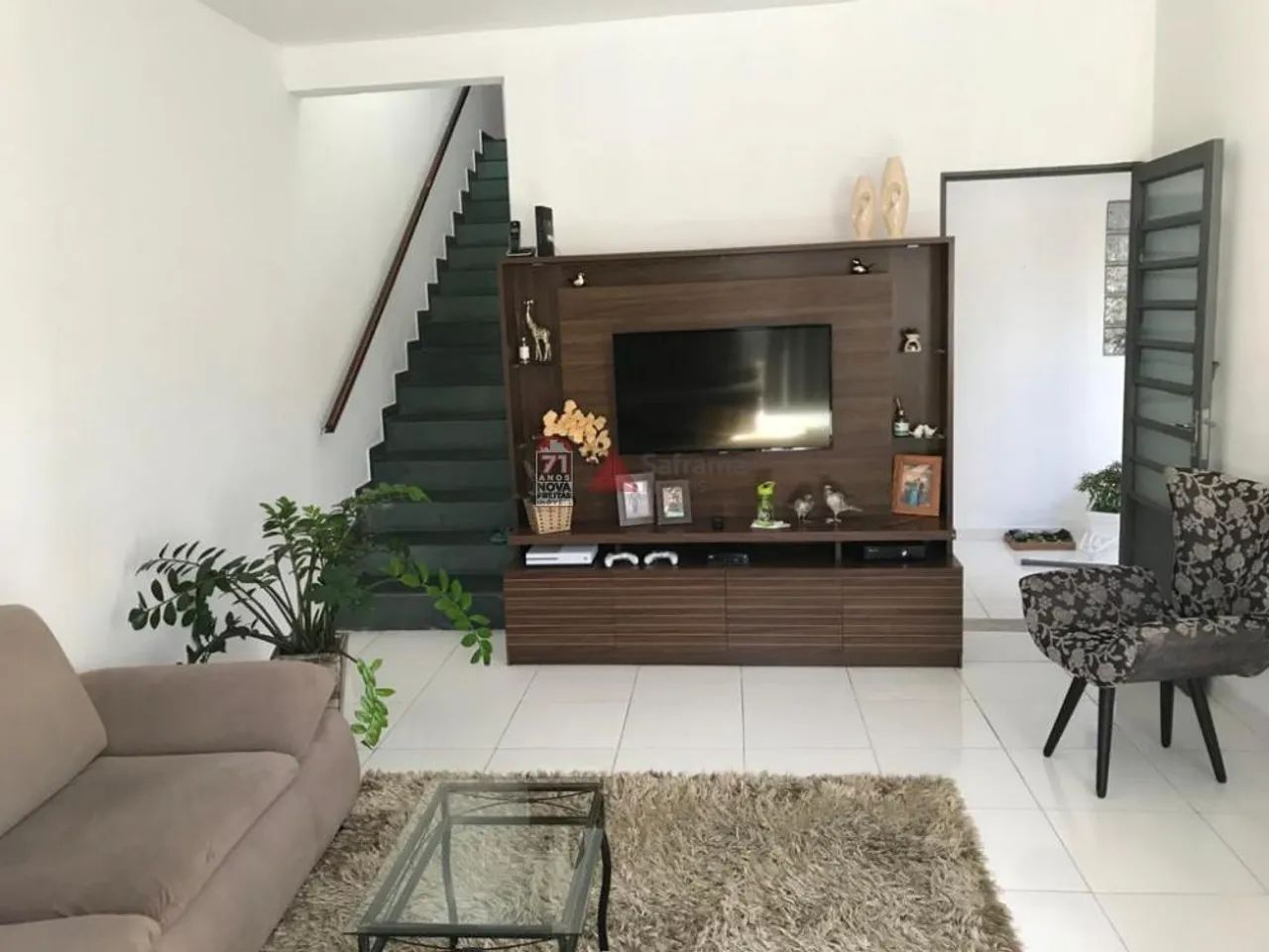 Casa Sobrado Padrão em Pindamonhangaba - Foto 2
