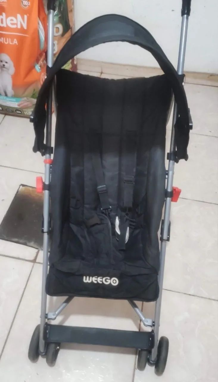 Carrinho de bebê, modelo guarda chuva