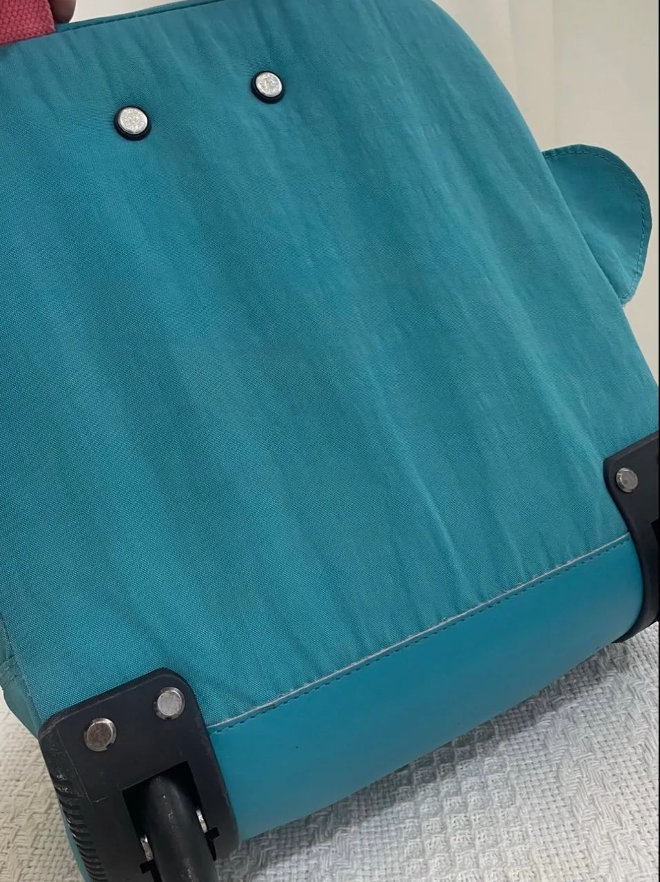 Mochila escolar com rodinhas Kipling original azul Tiffany  - Foto 2