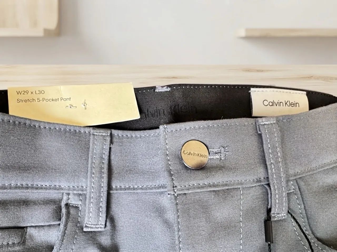 Calça Calvin Klein Stretch cinza  - Foto 2