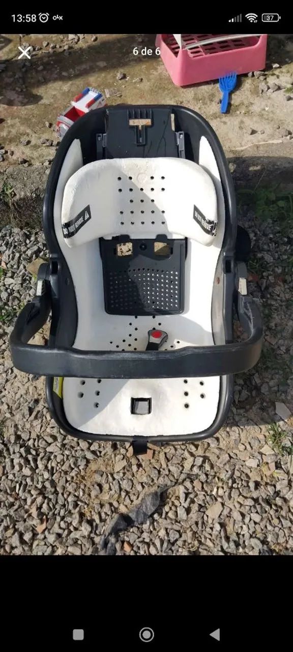 Vendo bebê conforto com suporte para carro