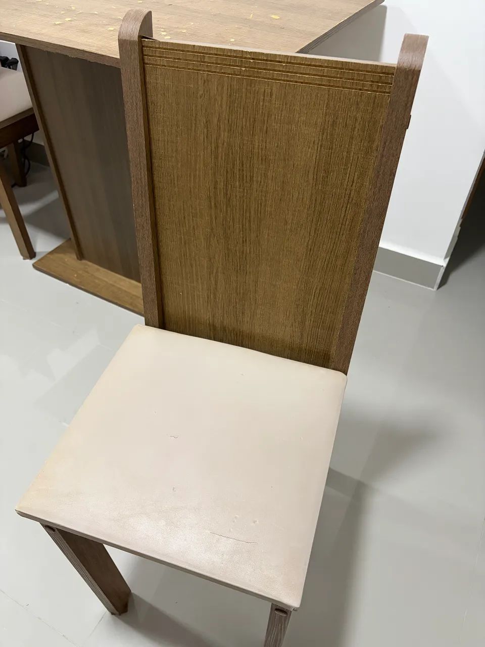 Mesa de jantar e cadeiras  - Foto 2