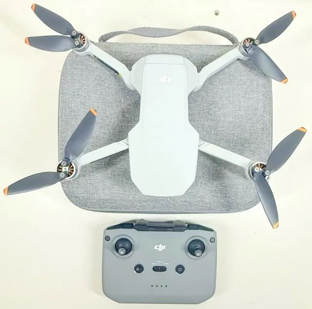 Drone Dji Mini 2 Câmera Filmagem 4K com Controle Bateria Mala e Acessórios