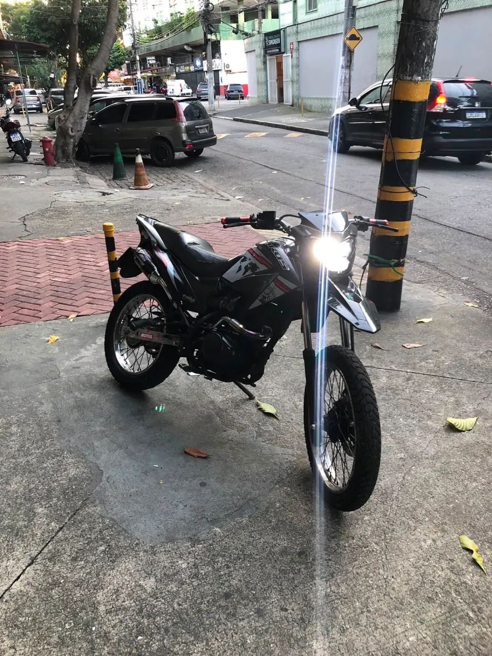 Bros 150 